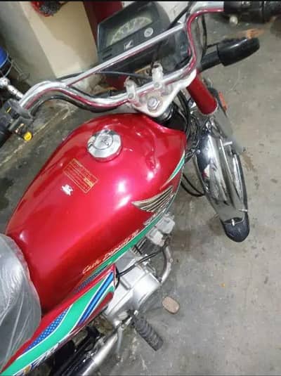 Honda 70 . . . karachi Number