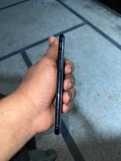 Apple iPhone 7