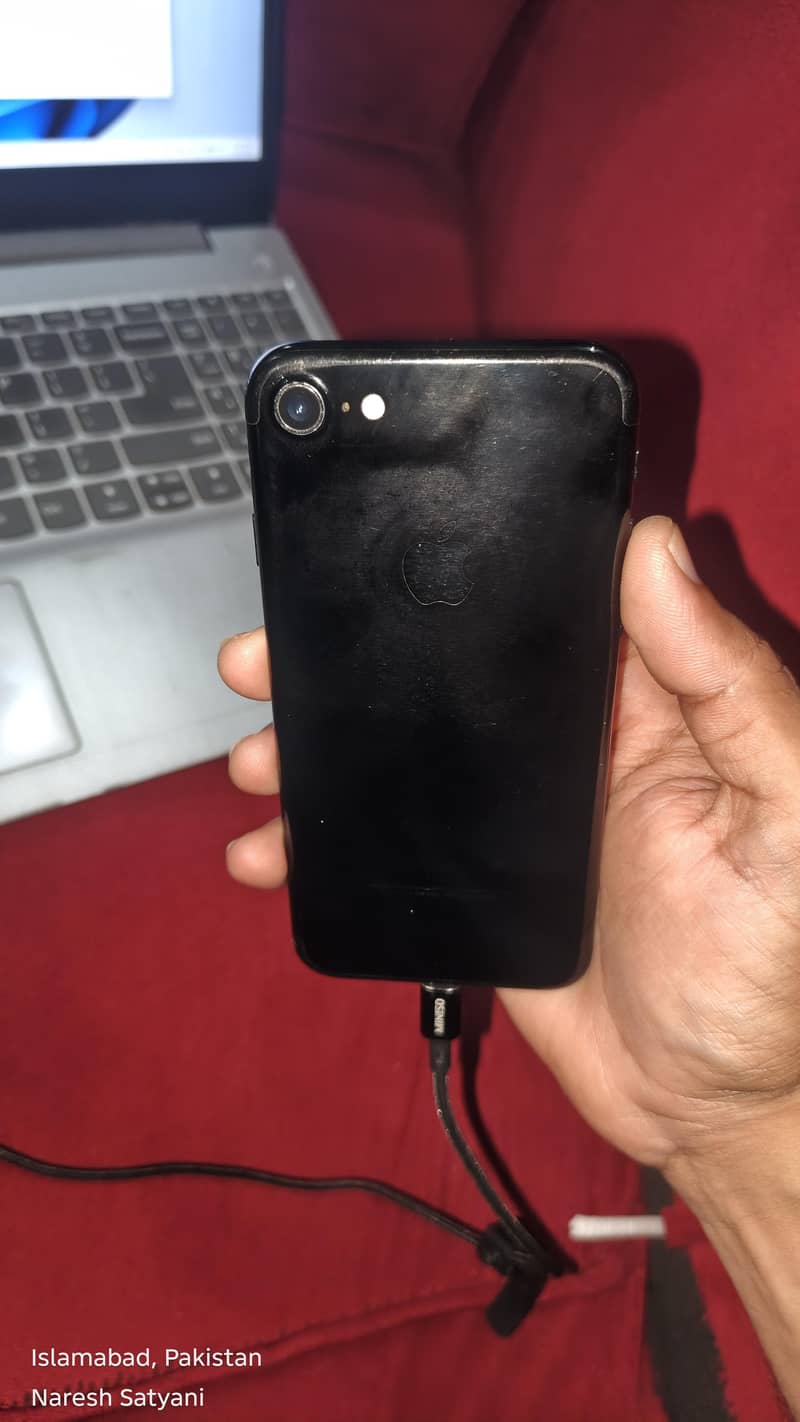 Apple iPhone 7 1