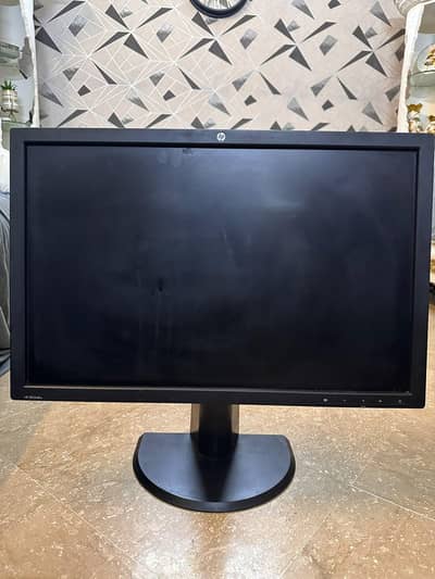 HP ZR2440w 24-Inch Professional IPS Monitor / LED (Great Condition)