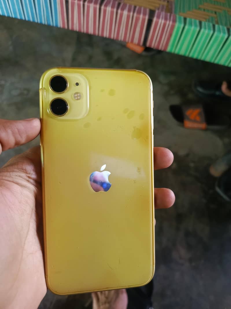Apple iPhone 11 0