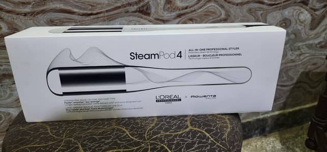 L'Oréal Professionnel SteamPod 4 Hair Straightener & Styler