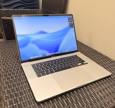 MacBook Pro 16 inch Core i9 2019 32GB Ram 512 GB SSD