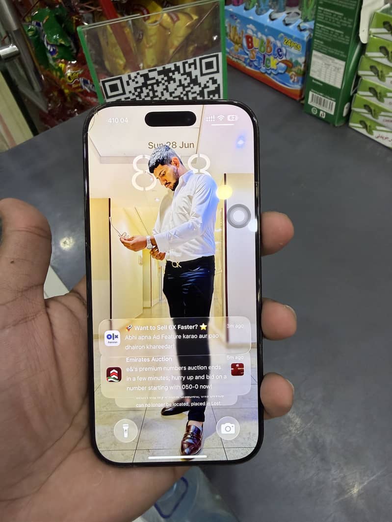 Apple iPhone 16 Pro 2