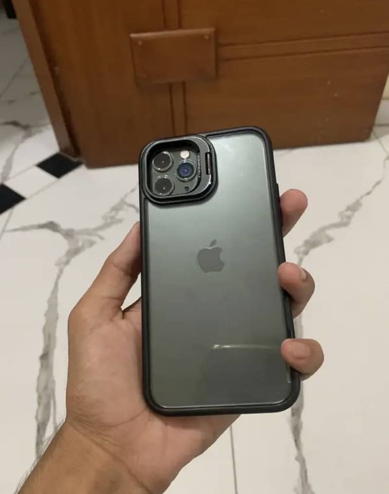 iPhone 11 Pro 3