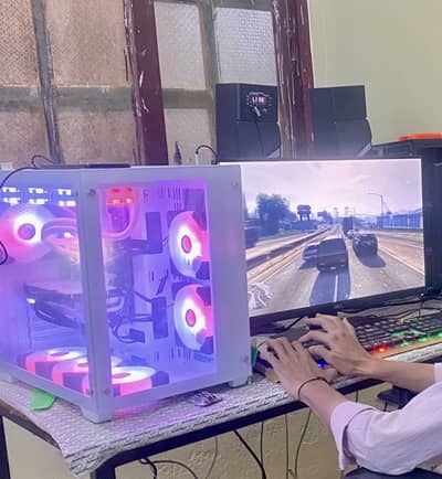 i5-12400F + RTX 4060 8GB White + 16GB RGB + Dell 2K Monitor