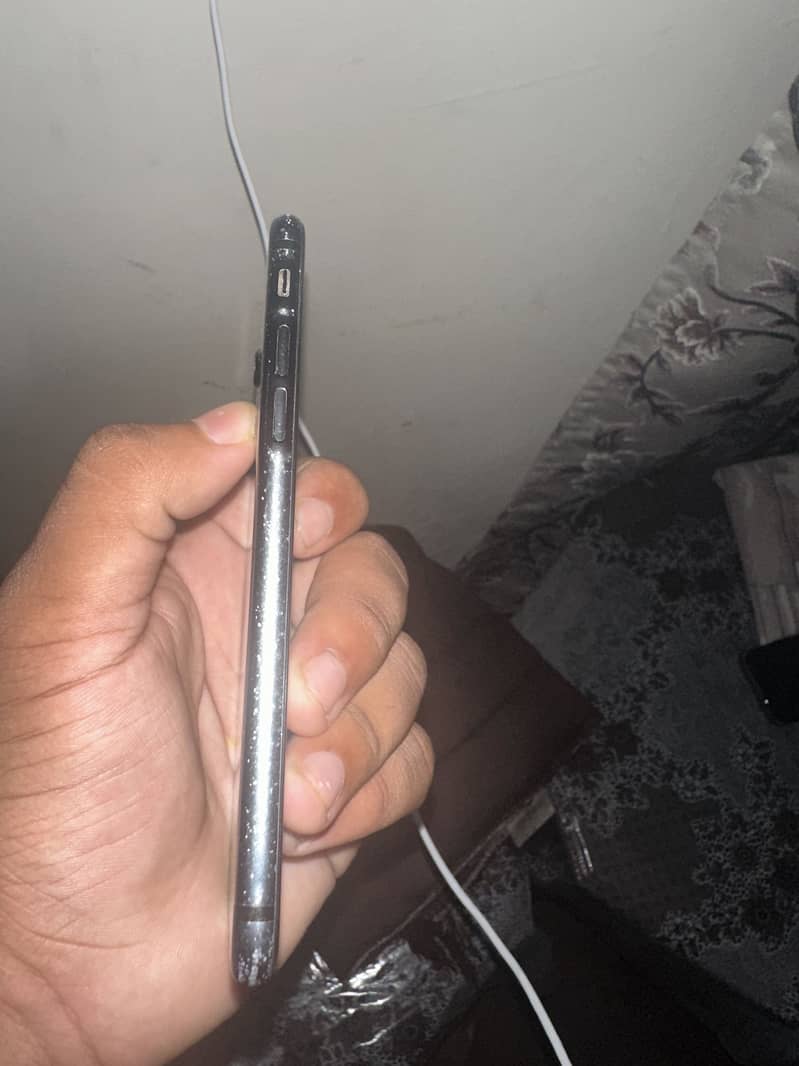 Apple iPhone 7 1