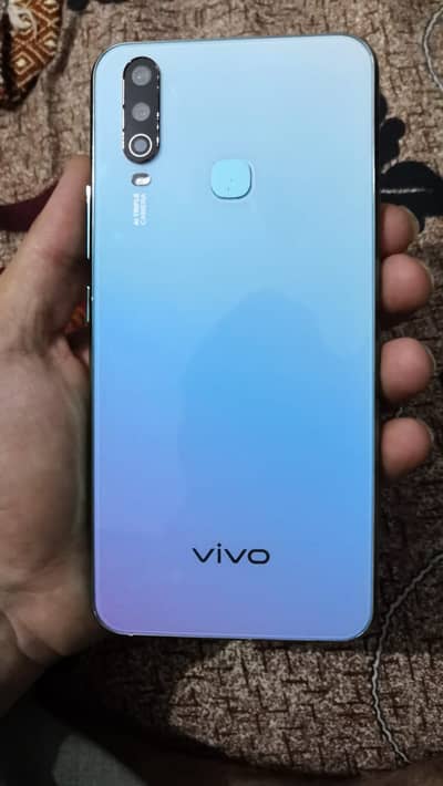 Vivo Y17
