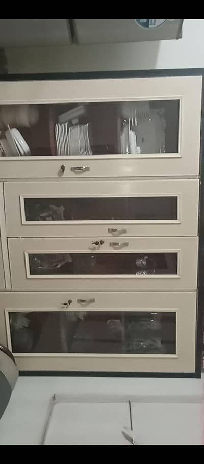 bedroom set sall Karna Hai used Hai