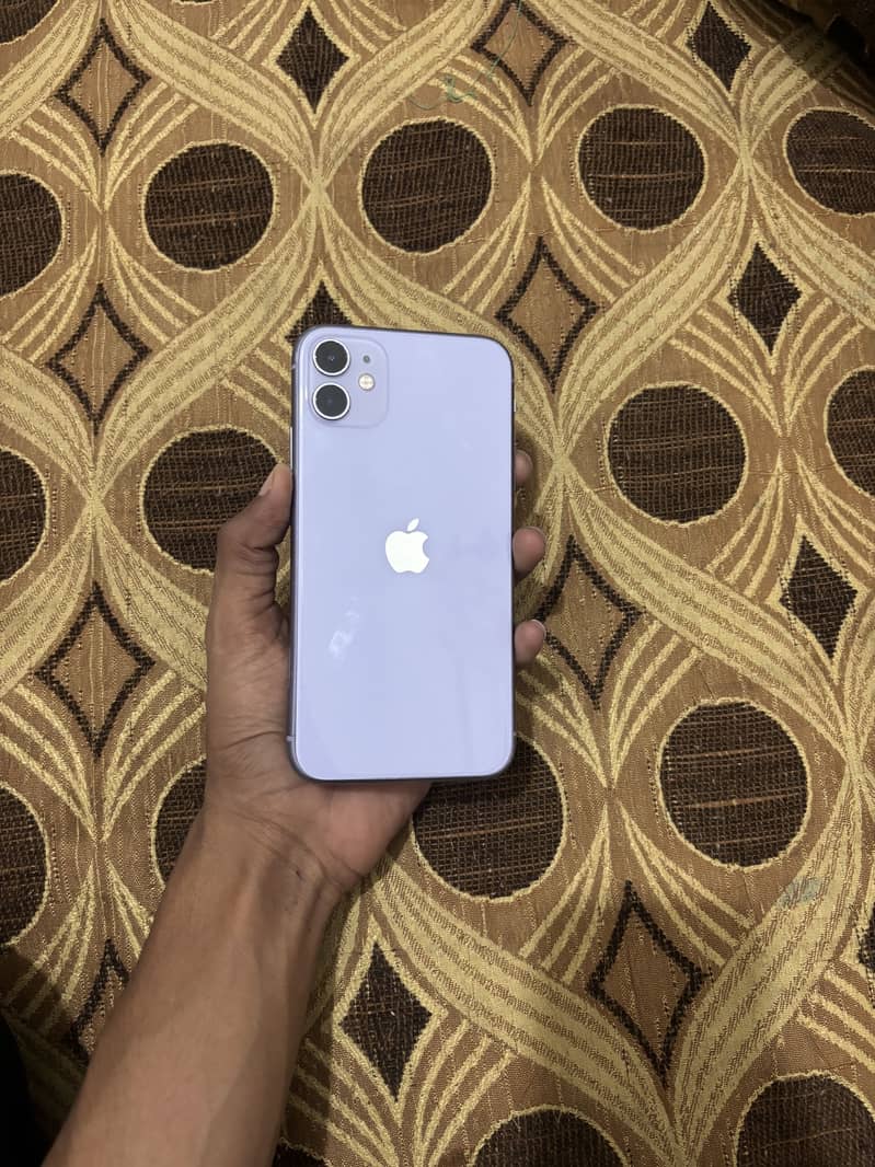 Apple iPhone 11 3