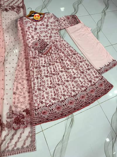 3 pcs woman . s stitched lawn Printed maxi suit