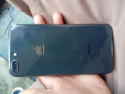 iPhone 8 Plus