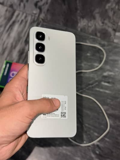 Infinix Hot 60i (under 7month warranty)