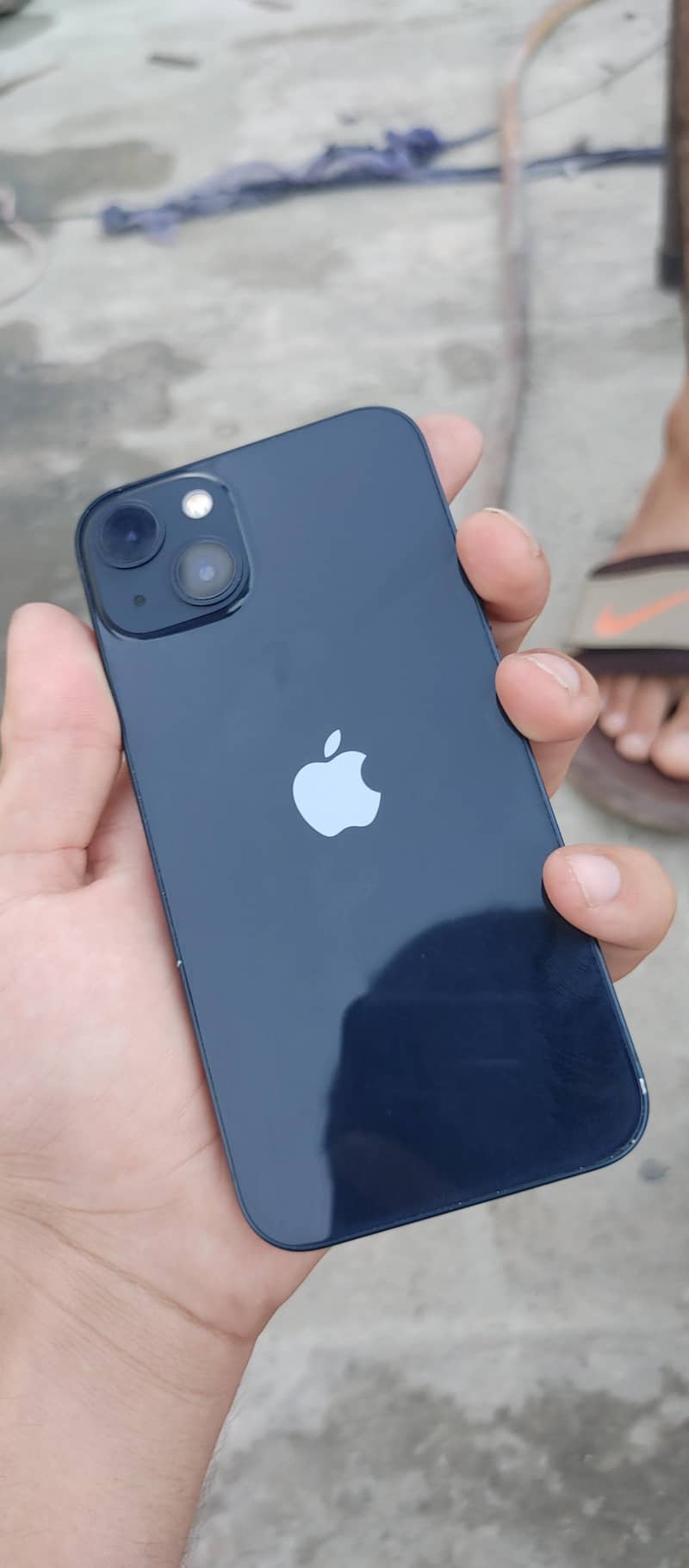 Apple iPhone 13 0