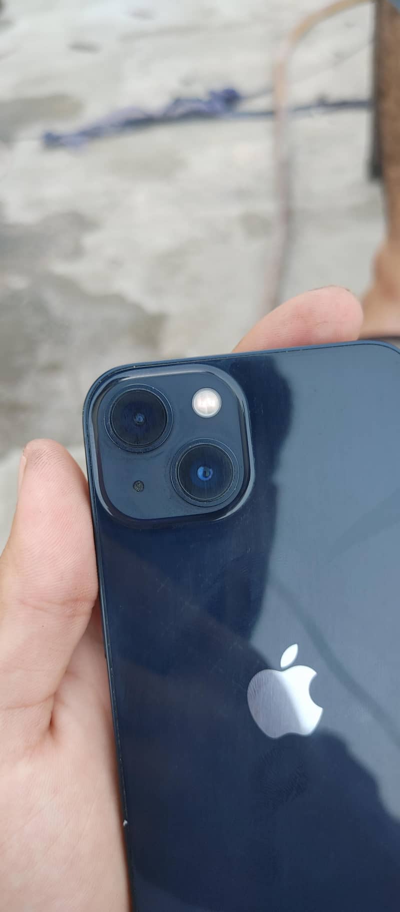 Apple iPhone 13 3