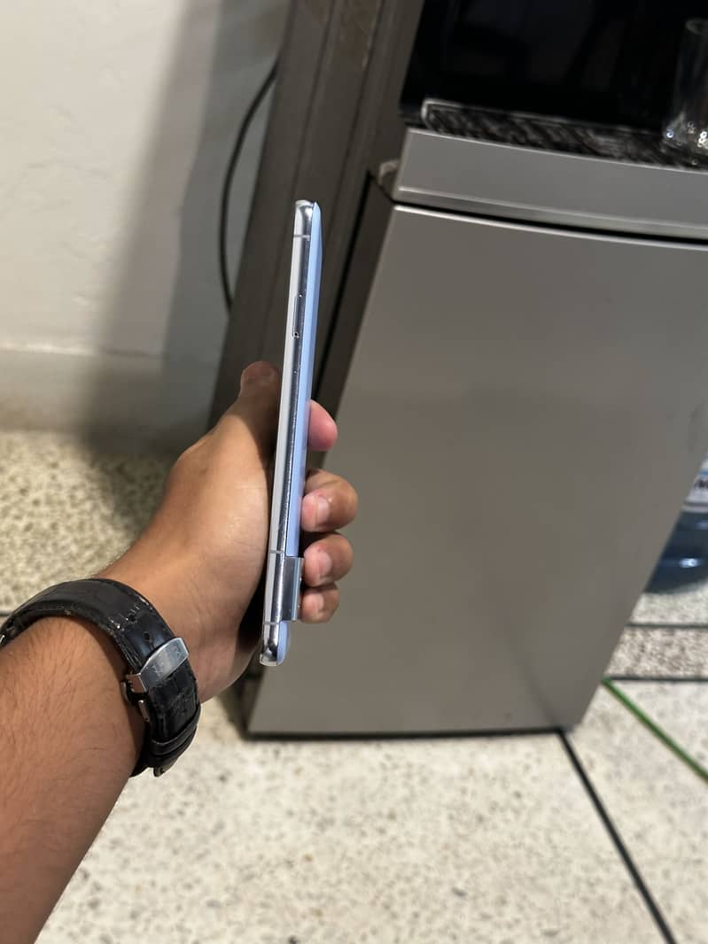 Google Pixel 8 Pro 4