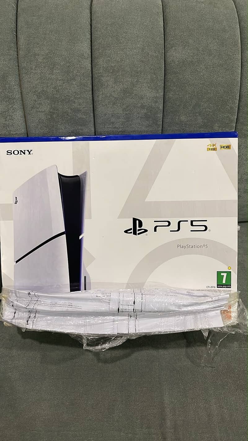 Ps5 slim box pack with 2 controller 0