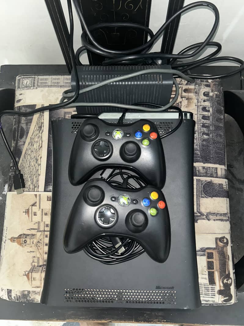 Xbox 360 Jailbroken With 70+ Games | Controllers & Complete Setup 2
