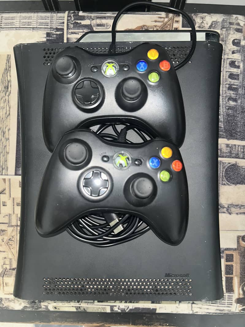 Xbox 360 Jailbroken With 70+ Games | Controllers & Complete Setup 3