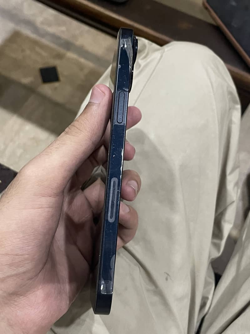 Apple iPhone 14 plus 4