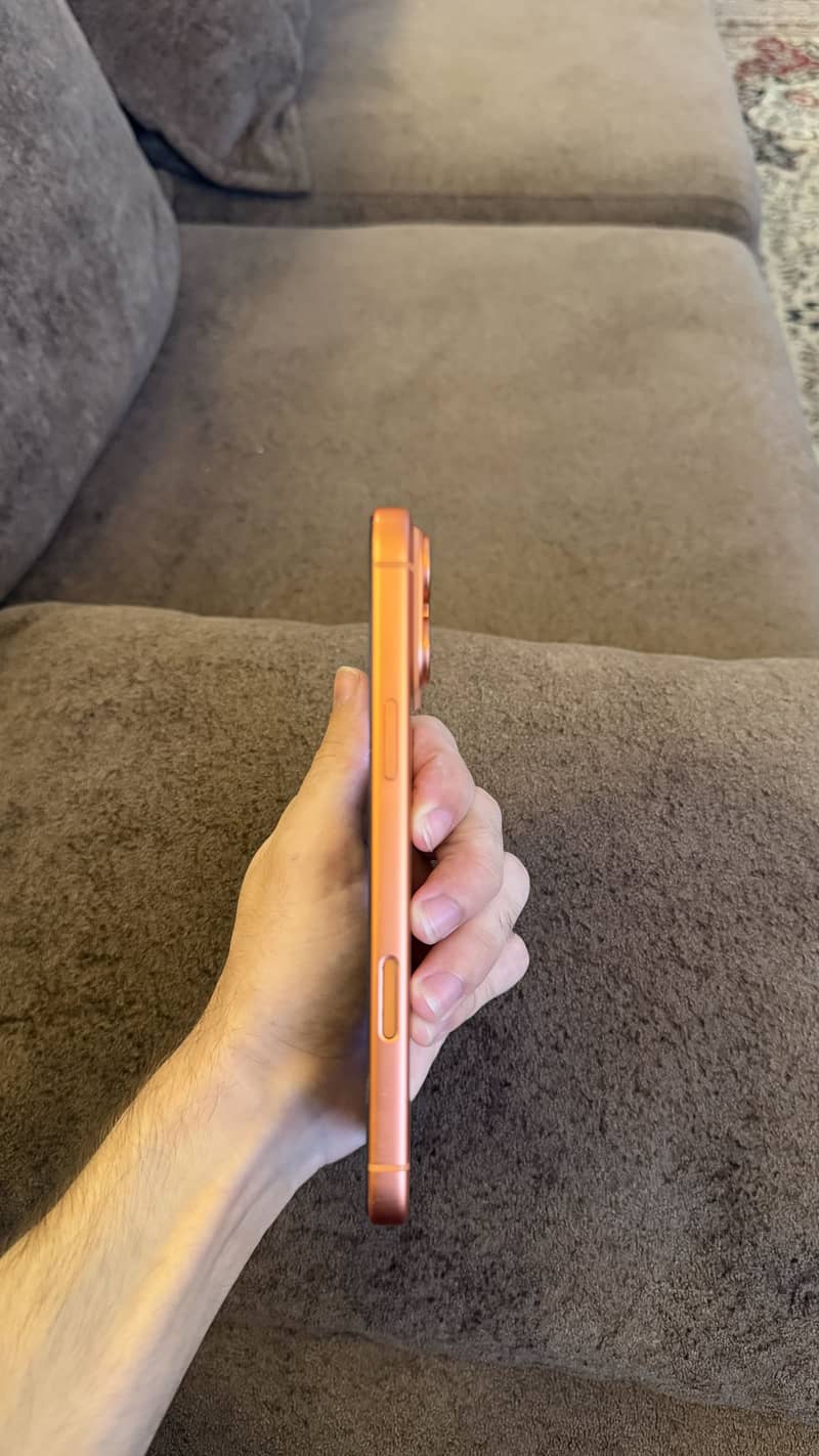 Apple iPhone 17 Pro Max 5