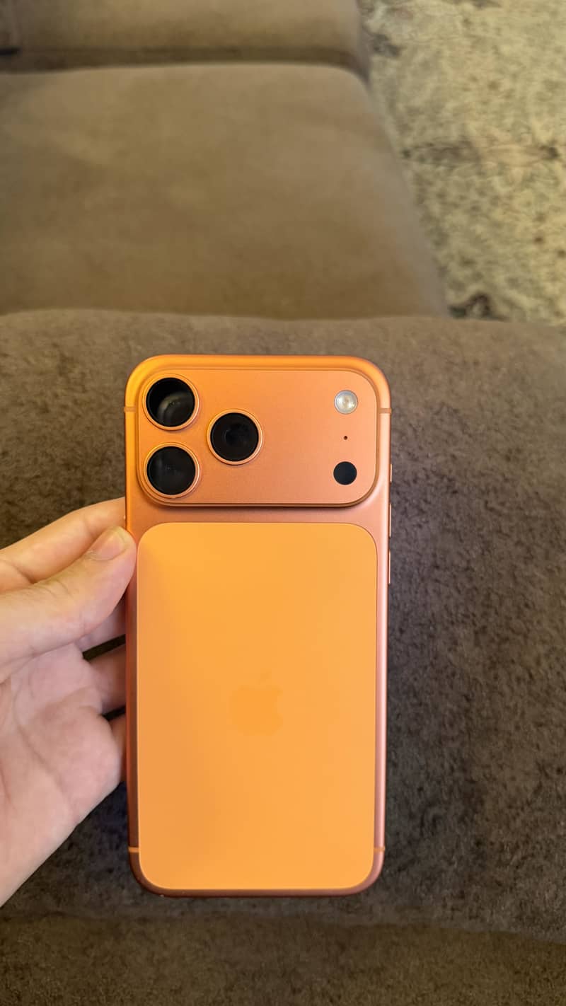 Apple iPhone 17 Pro Max 6