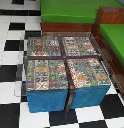 4 seater
