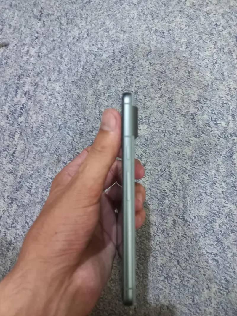Google Pixel 8 3