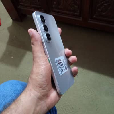 Infinix Hot 60i
