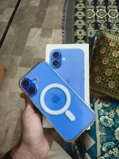 Apple iPhone 16