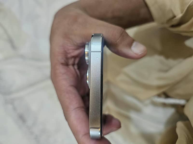 Apple iPhone 14 Pro Max 10