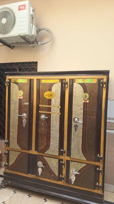safe almari 3 door