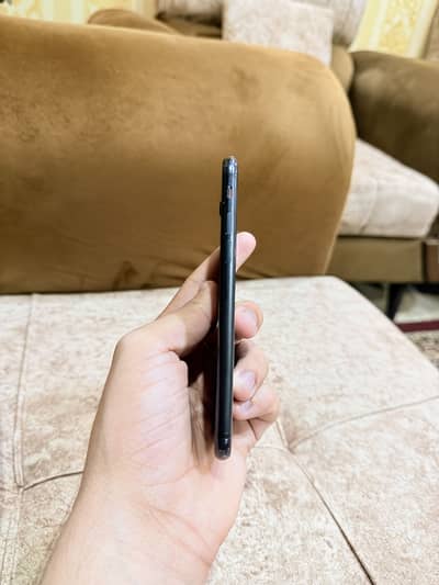 Apple iPhone SE