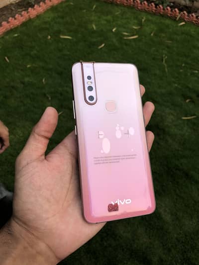 Vivo V15