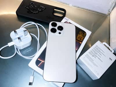 Apple iPhone 16 Pro Max