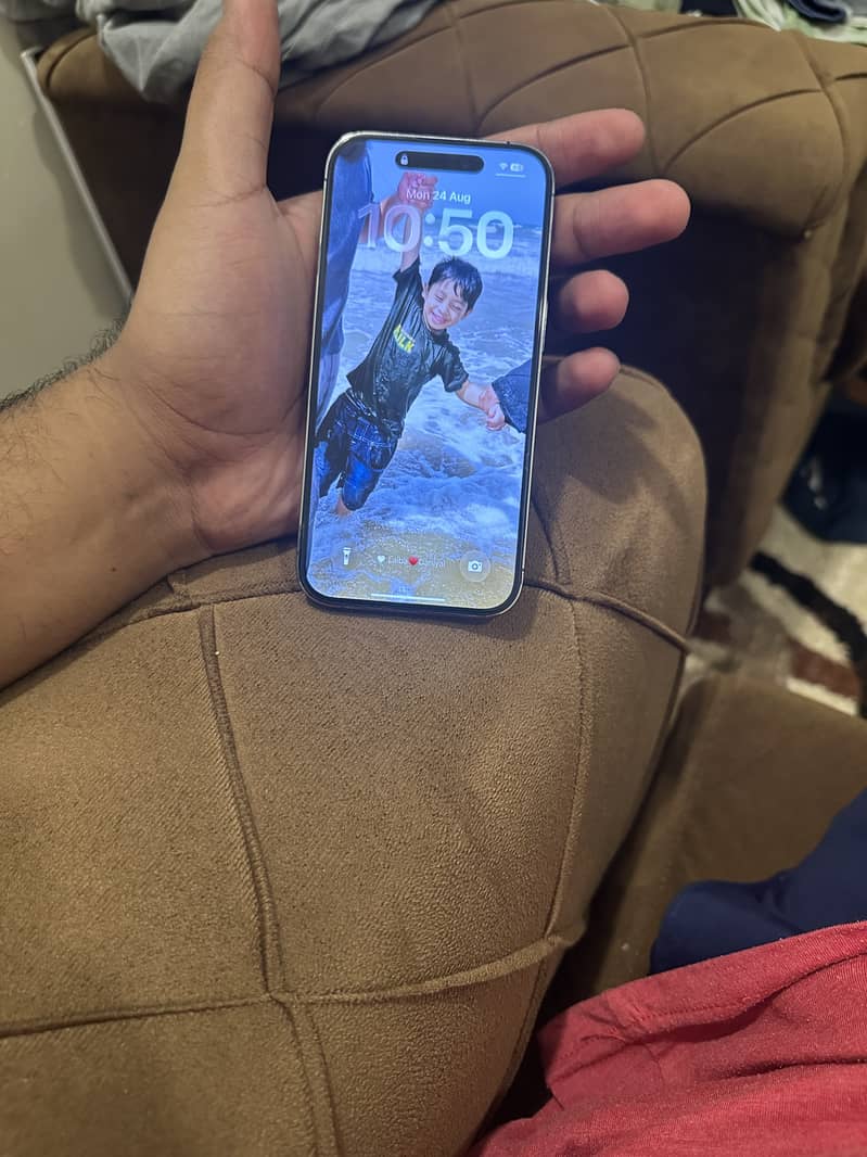 Apple iPhone 14 Pro 2