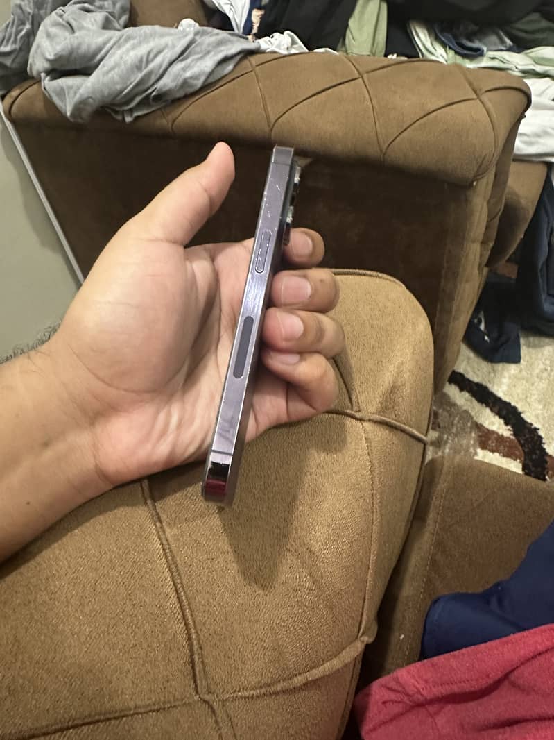 Apple iPhone 14 Pro 4