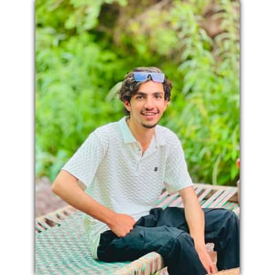 Home helper, office boy, saleman, jo bhi job ha