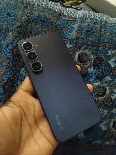 Infinix hot 60 pro urgent sell