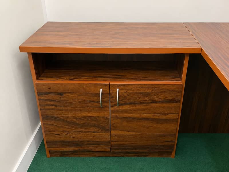 Executive office table , computer table 2