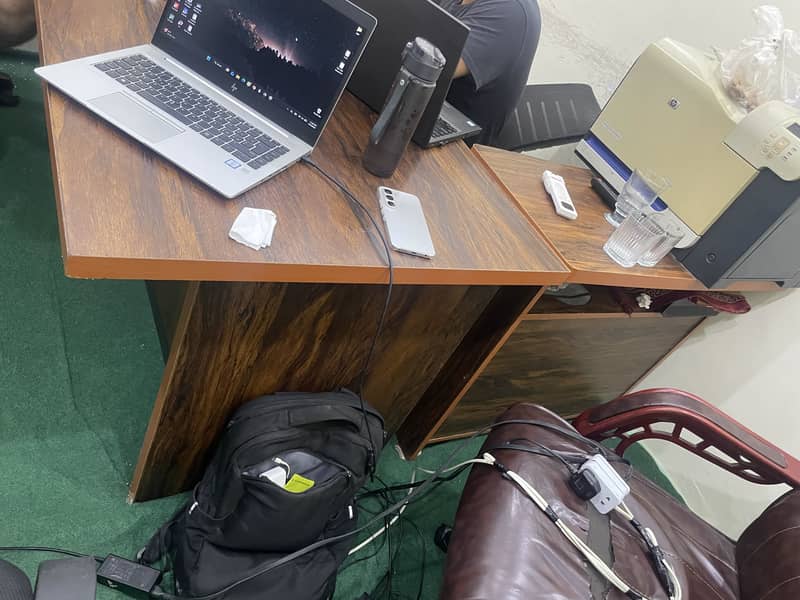 Executive office table , computer table 3