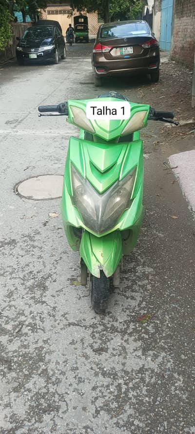 Electric scooty (without batteries)