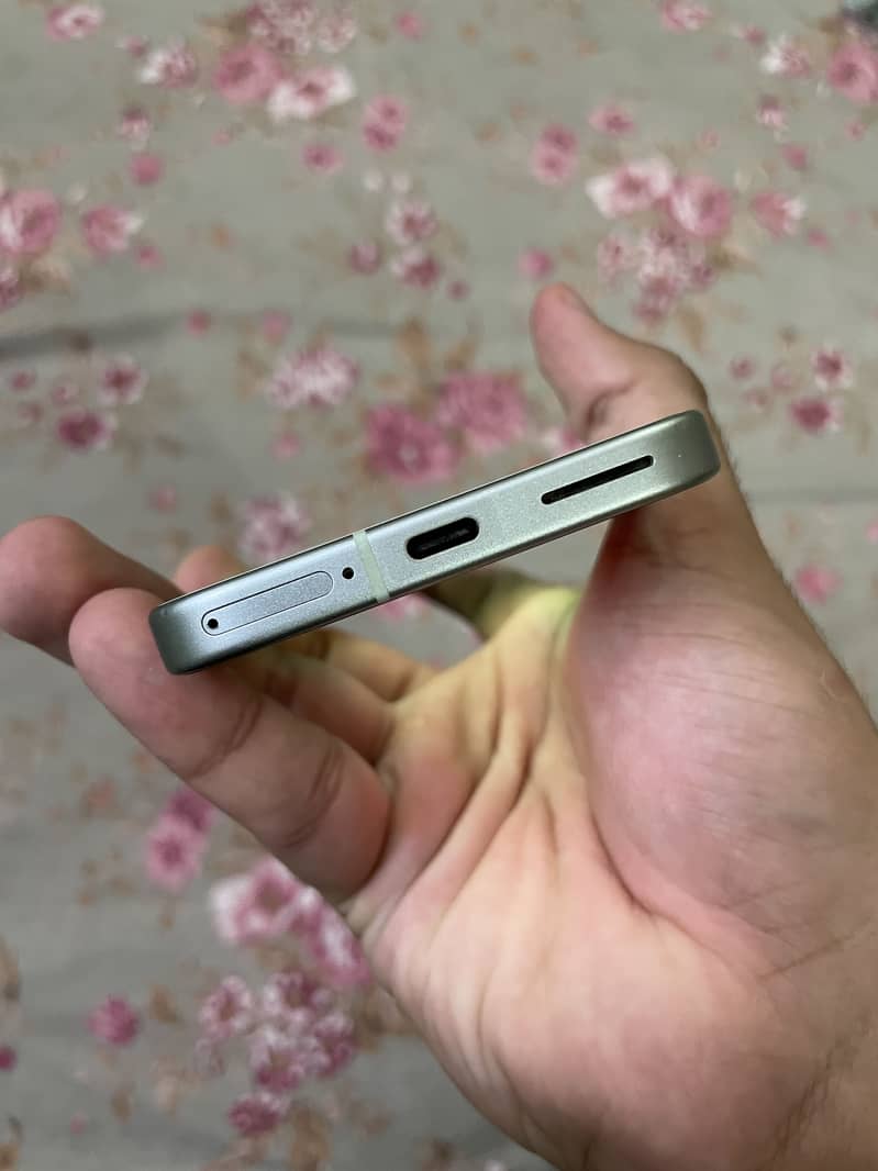 Google Pixel 9 2