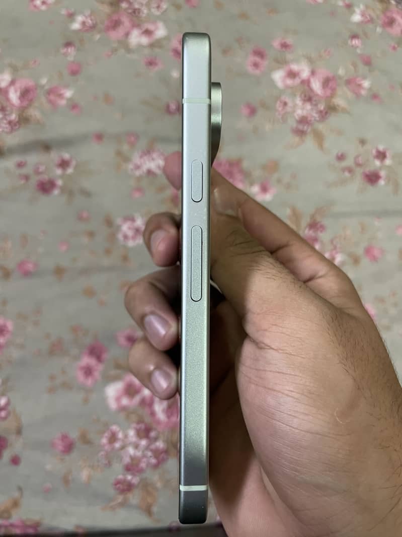 Google Pixel 9 3