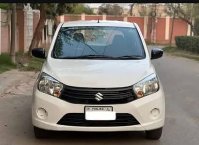 Suzuki cultas 2020 modal.  3 piece touch.  back  fander. or back dor