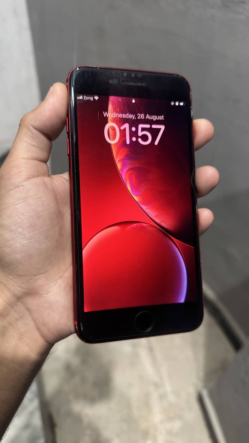 Apple iPhone 8 Plus 5