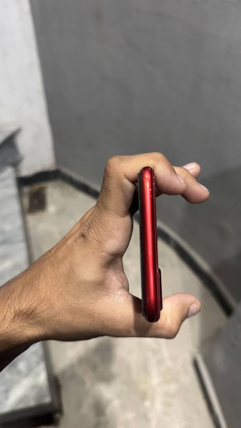 Apple iPhone 8 Plus 9