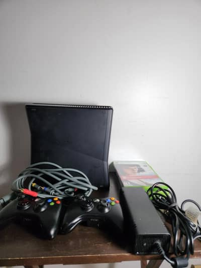 Xbox 360 slim JTAG 250gb with 4 controller