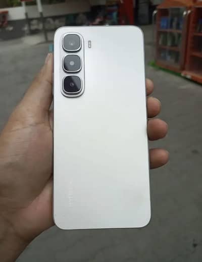 Infinix hot 60i