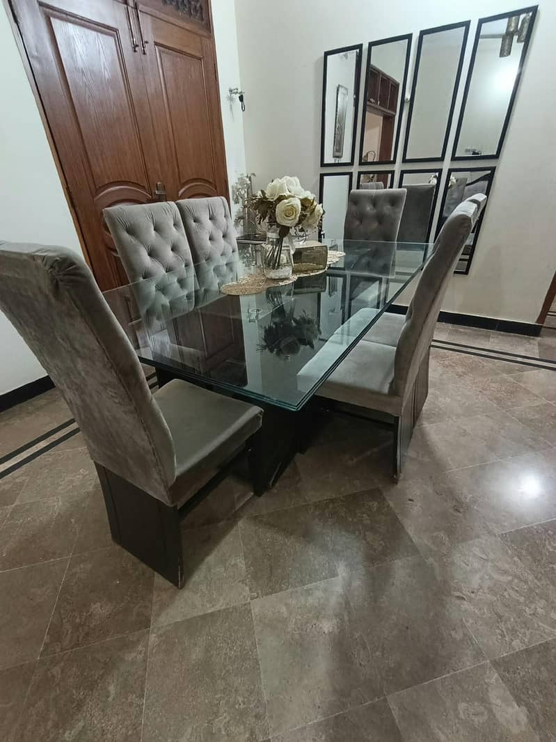 6 seater dining table 1